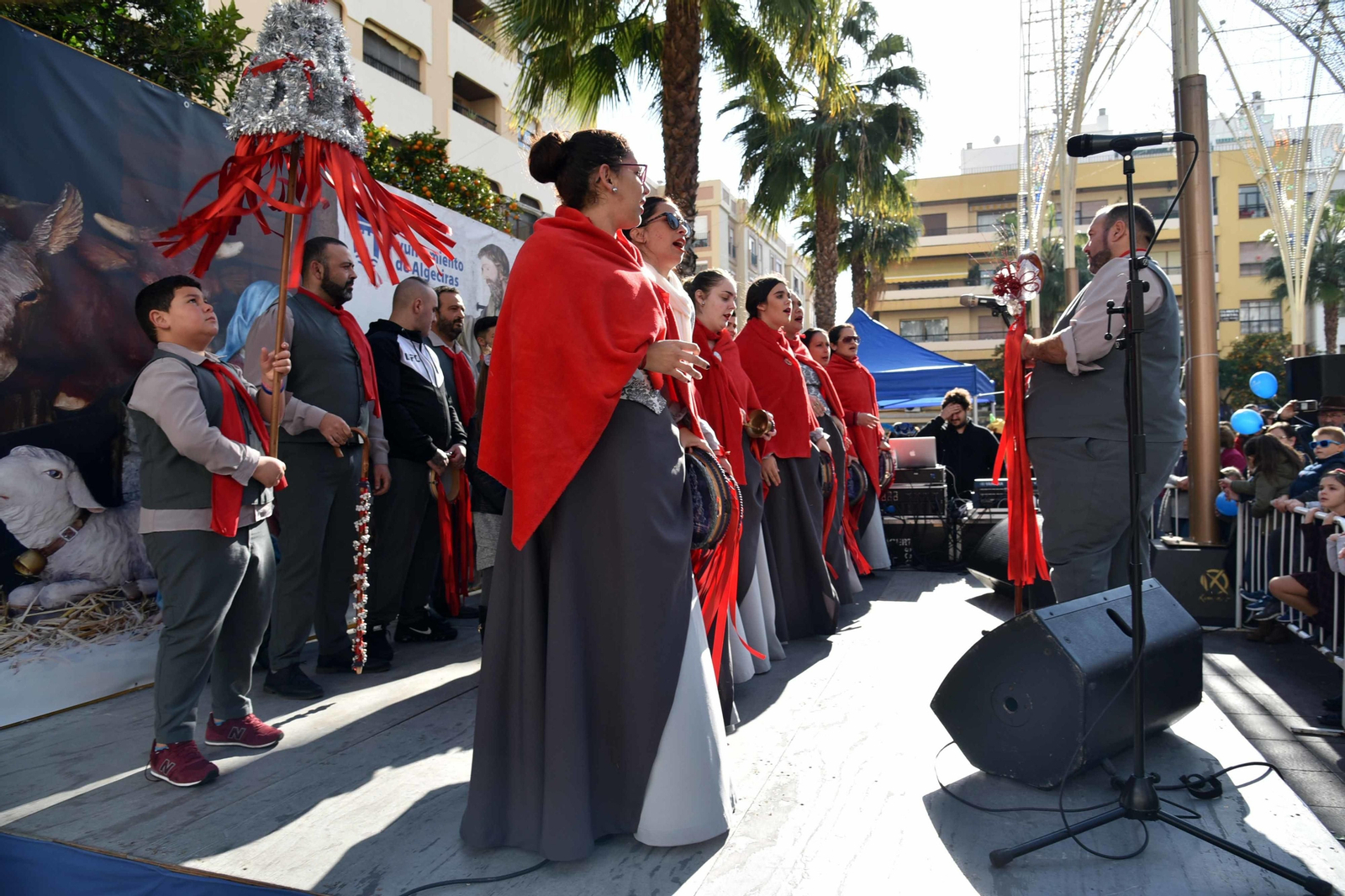 Homenaje al Reloj de la Palma y campanadas Infantiles
