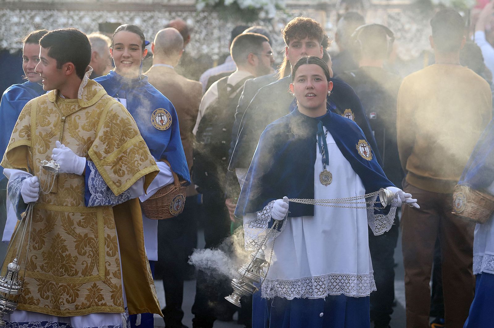 Imágenes de la procesión de la Virgen de los Dolores por Las Colonias