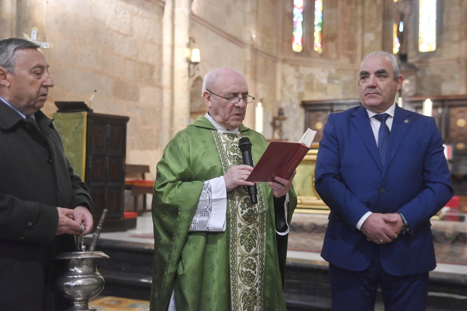 Las mejores imágenes del nuevo palio de la Virgen de la Alegría de Córdoba
