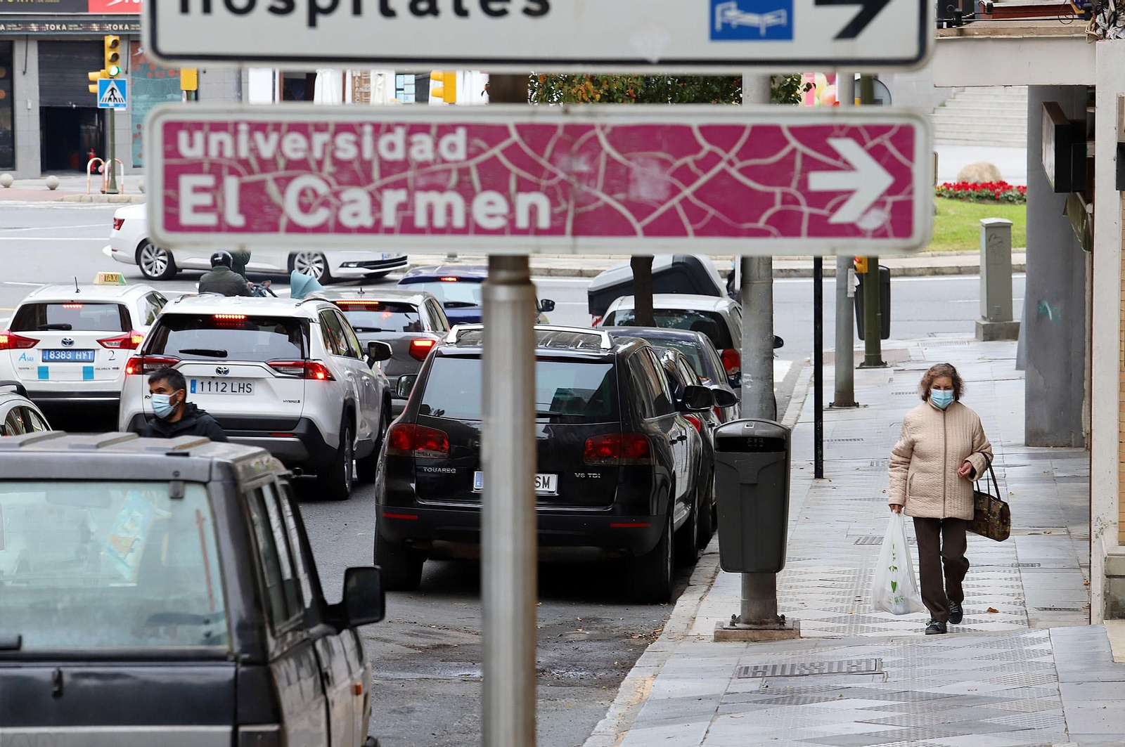 Ambiente en la capital onubense en el puente festivo.