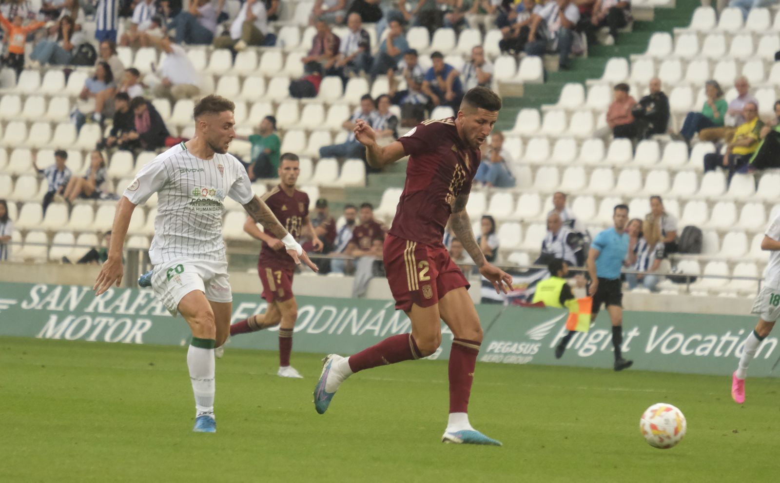Las mejores fotos del ambiente en El Arcángel en el Córdoba CF - Badajoz