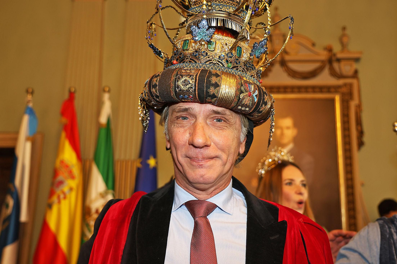 Sus Majestades Los Reyes Magos son coronados en el Ayuntamiento de Huelva