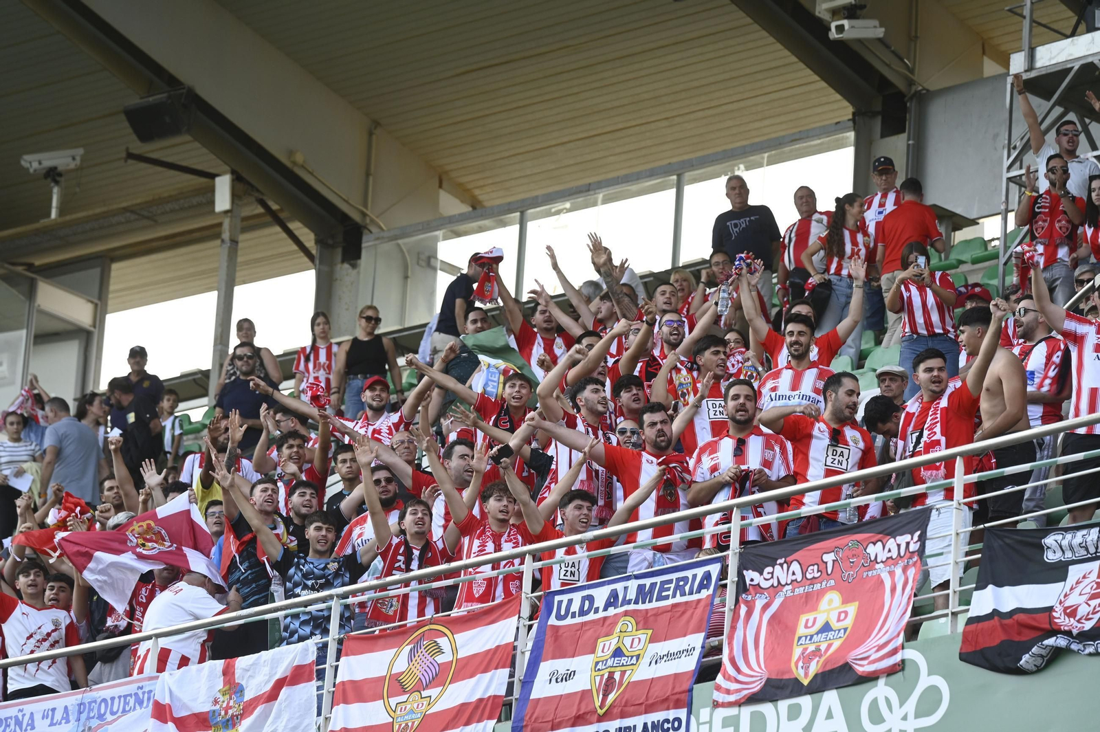 Las mejores fotos del derbi andaluz entre el Córdoba CF y el Almería