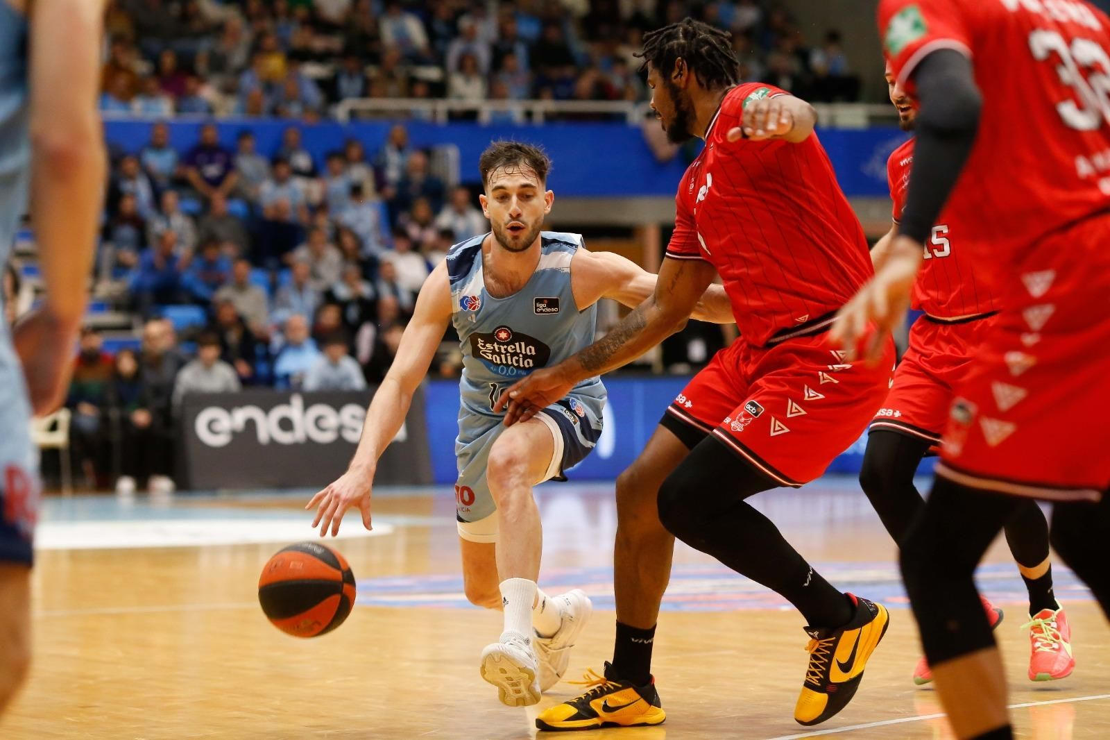 Sergi García fue determinante en el partido del Breogán ante el Covirán Granada en Lugo.