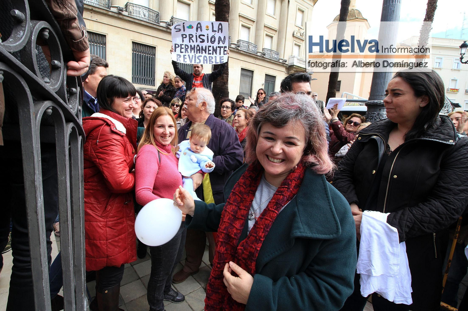 Imágenes de la manifestación contra la derogación de la prisión permanente revisable celebrada en Huelva