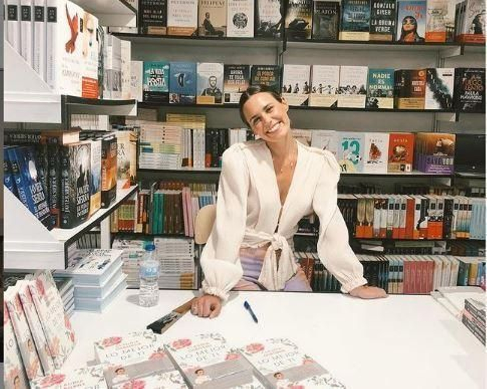 Claudia Osborne, en la Feria del Libro de Madrid, en una imagen publicada en su Instagram. Claudia Osborne, en la Feria del Libro de Madrid, en una imagen publicada en su Instagram.