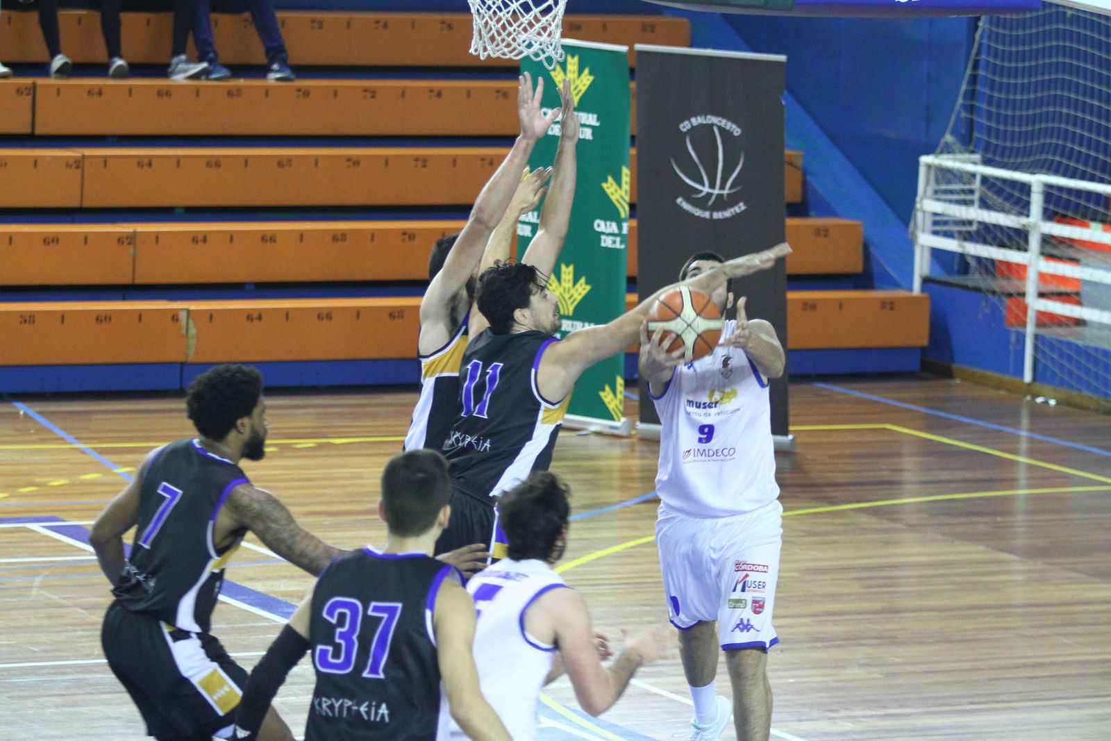 El Krypteia Capital (CBD Enrique Benítez) vence al Muser Auto Basket de Córdoba, en un encuentro con final agónico (82-81)