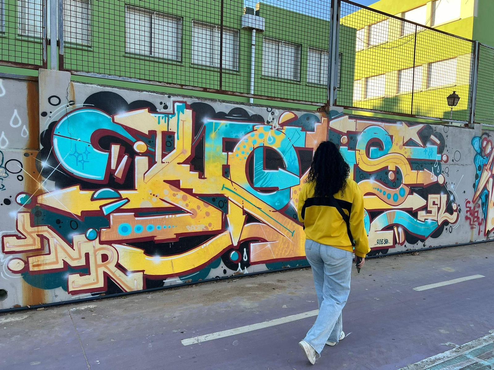 Grafitis, el arte callejero que se esconde en las calles de Algeciras