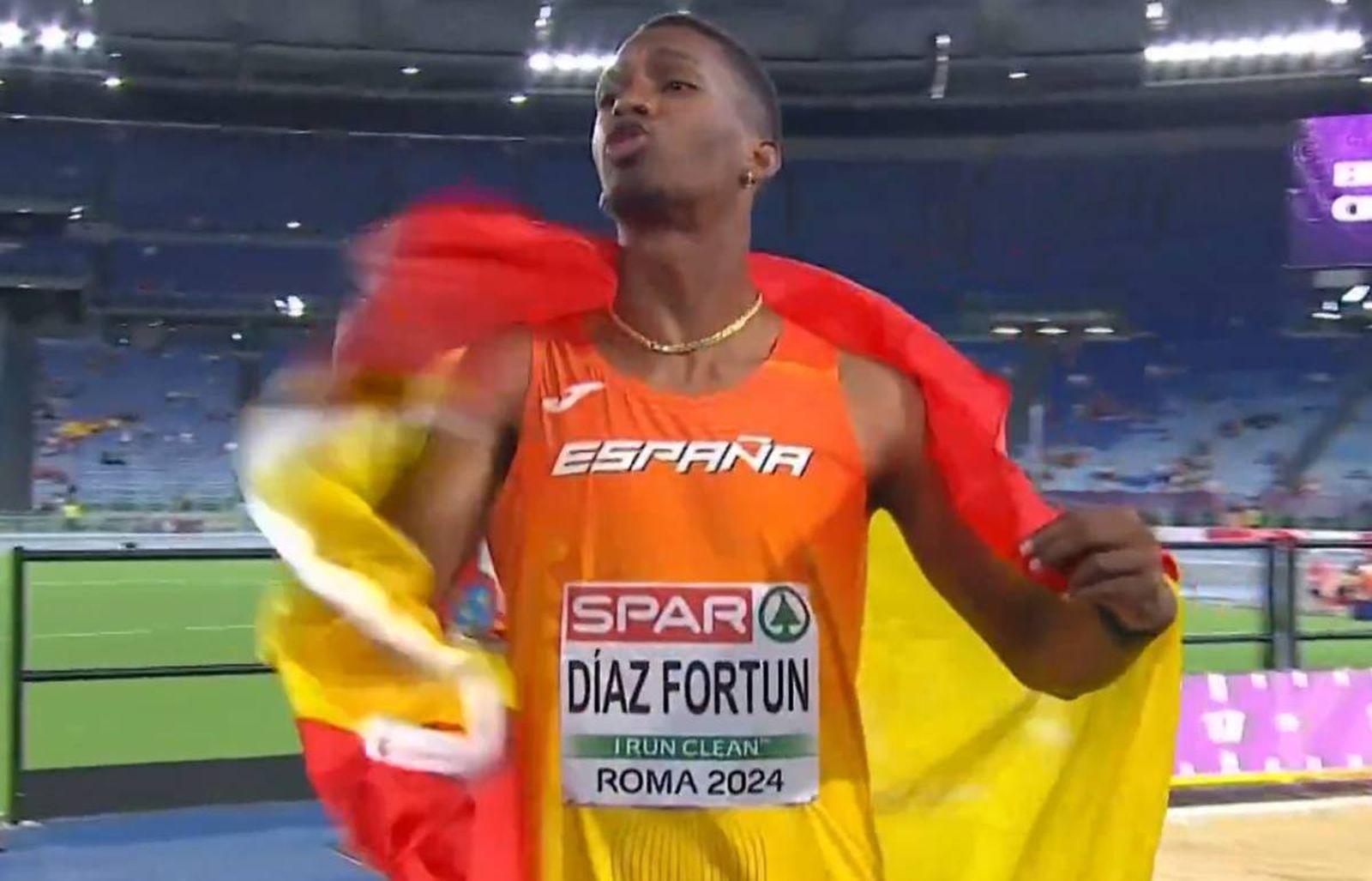 Así fue histórico salto de Jordan Díaz, tercera mejor marca de la historia del triple salto