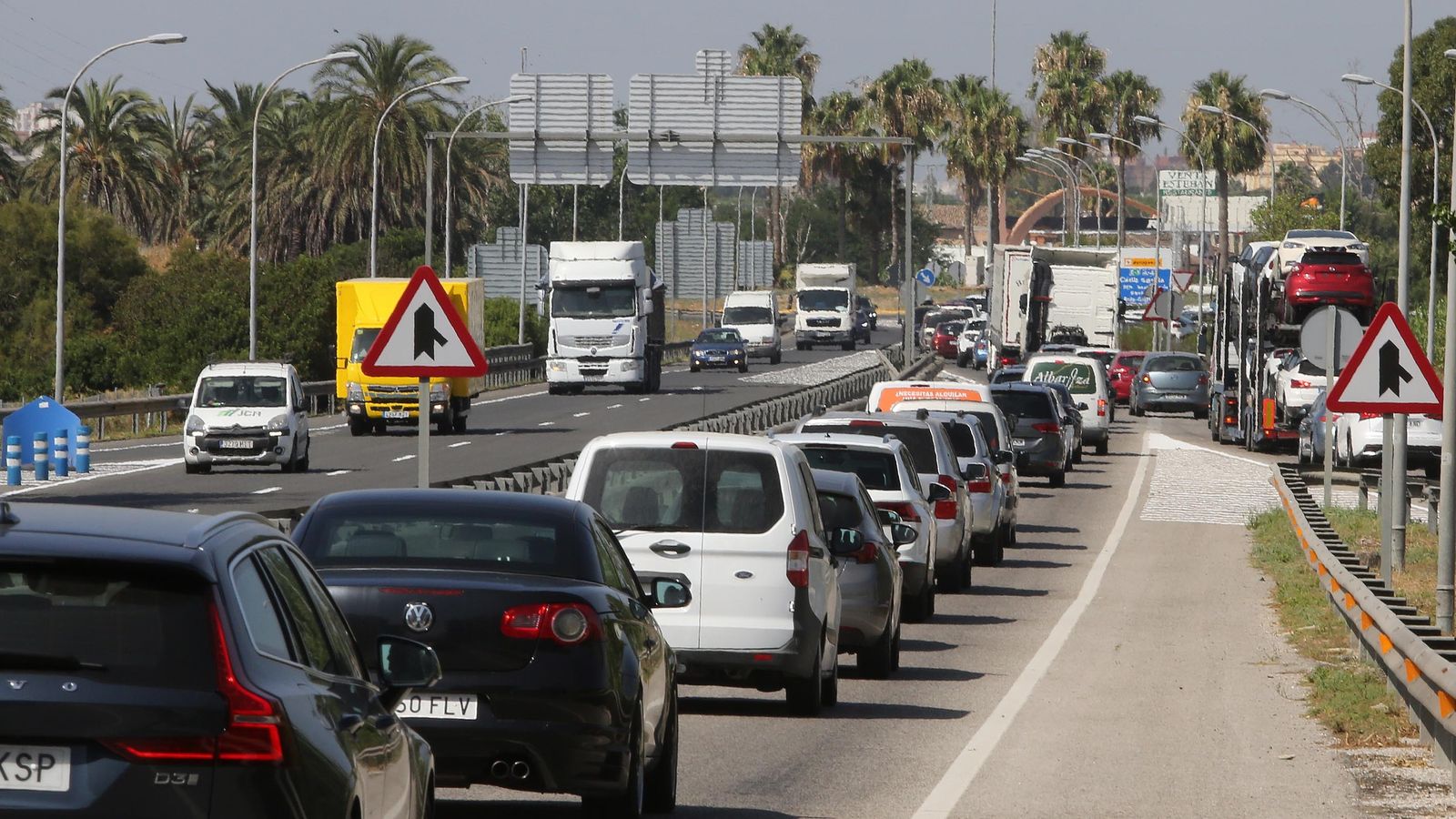 En las horas punta se están produciendo retenciones a la salida de la Autopista.