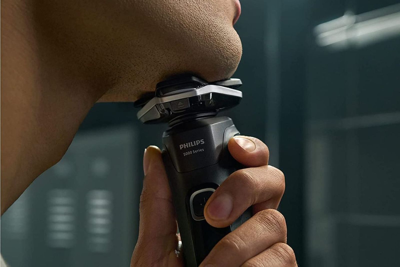 Esta afeitadora eléctrica Philips es perfecta para lucir un rostro suave y sin irritaciones: ¡consíguela ahora por menos de 100€!