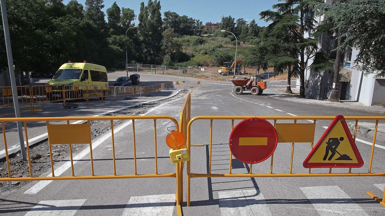 Obras en el primer tramo de la Avenida de España.