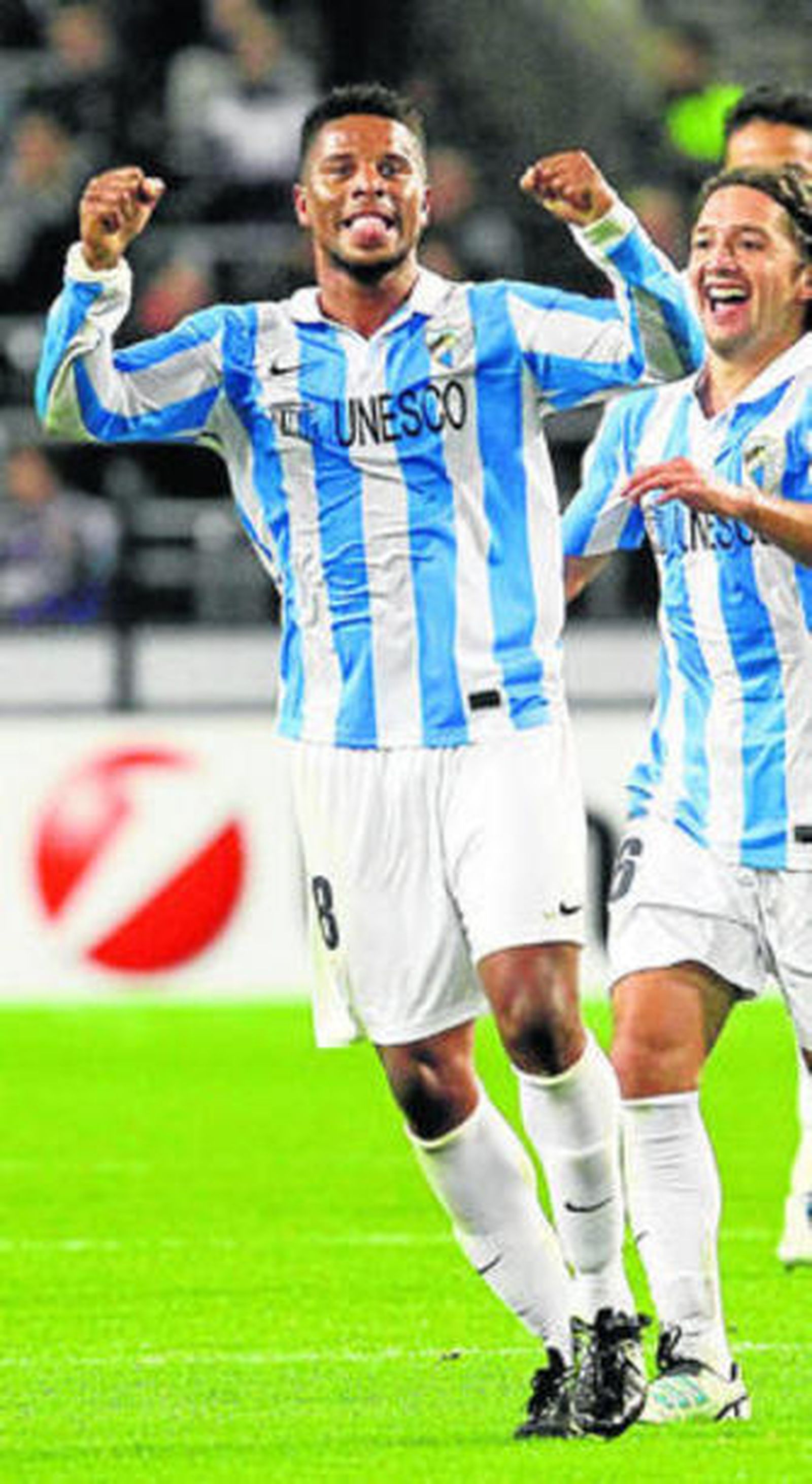 Eliseu celebra su gol en el estadio del Anderlecht.
