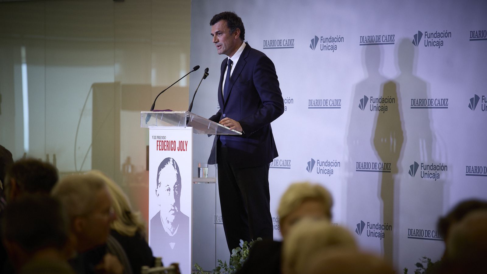 Las imágenes de la entrega del VIII Premio Federico Joly a Sara Baras en Cádiz