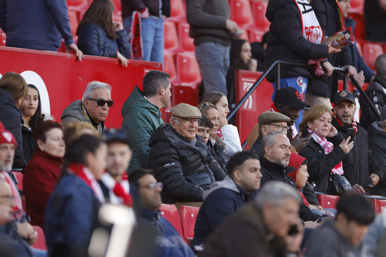 Búscate en las fotos del Sevilla-Mallorca