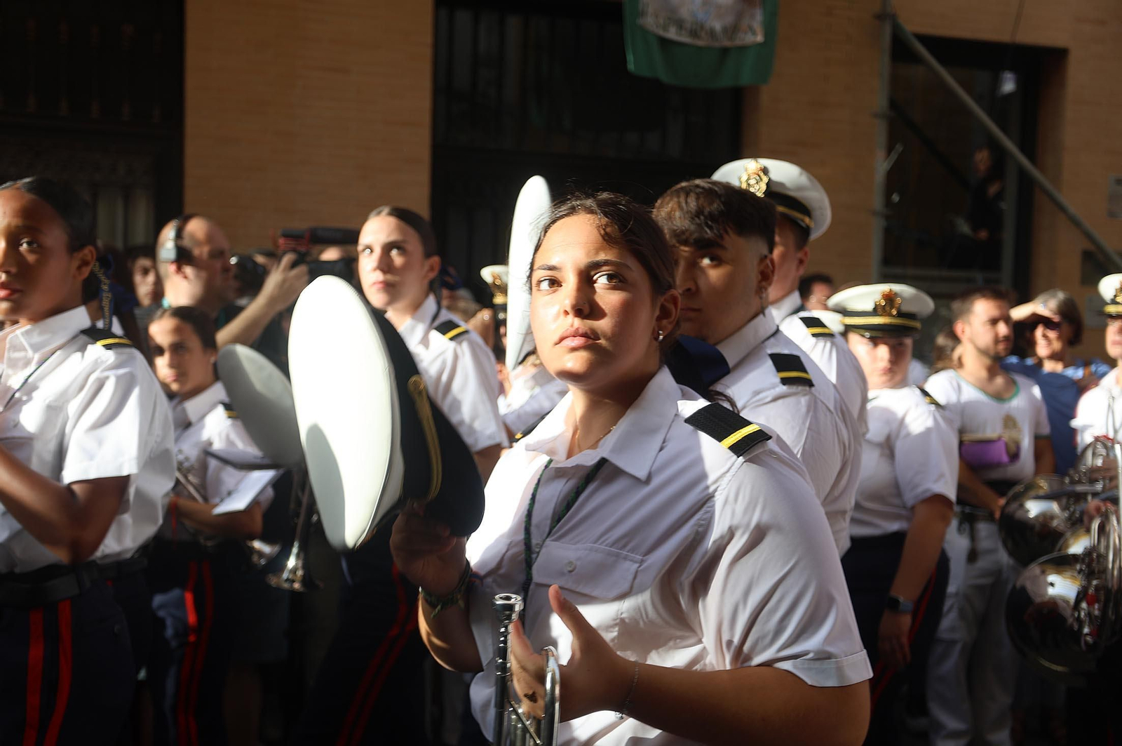 Imágenes de la procesión extraordinaria de la Virgen de la Esperanza por las calles de Huelva