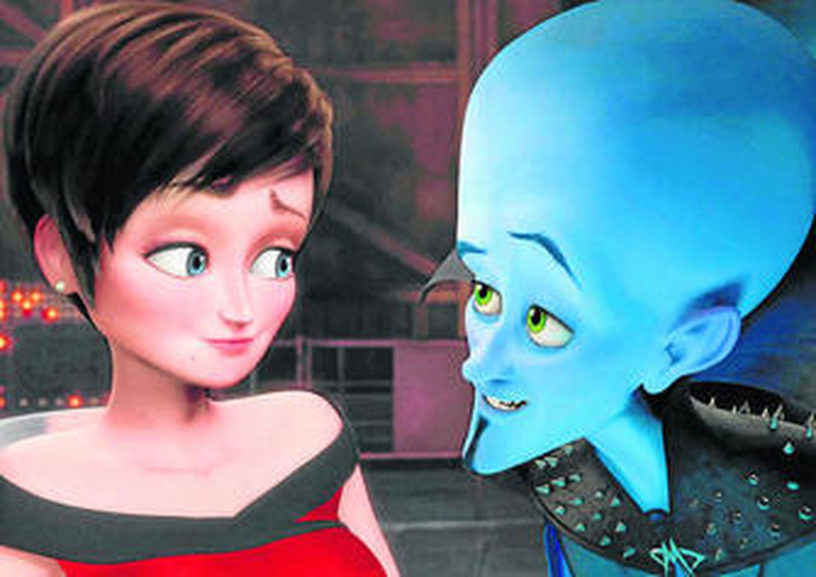 La periodista Roxanne Ritchi ante Megamind.