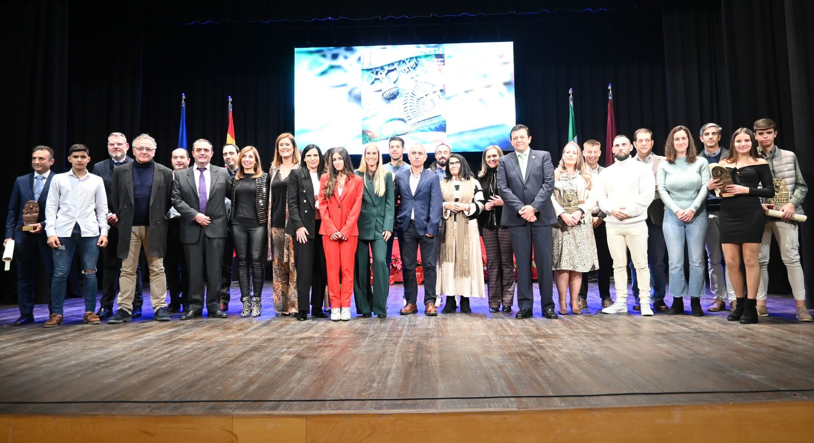 La foto de familia tras la Gala del Deporte de Baena 2022.