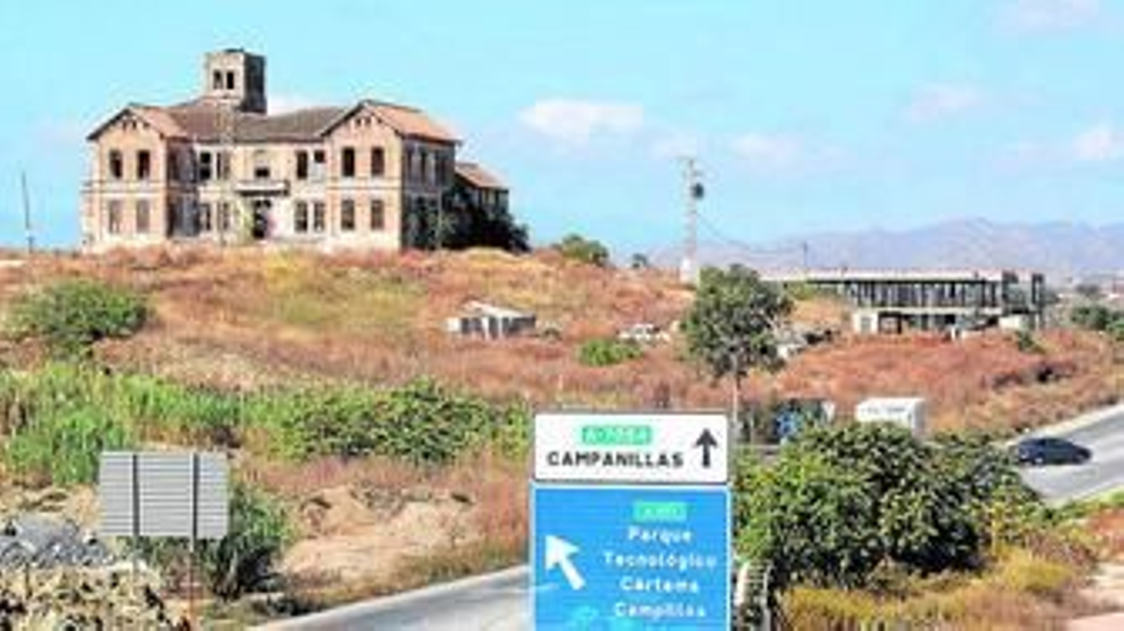 Vista de Cortijo Jurado desde la autovía del Guadalhorce.