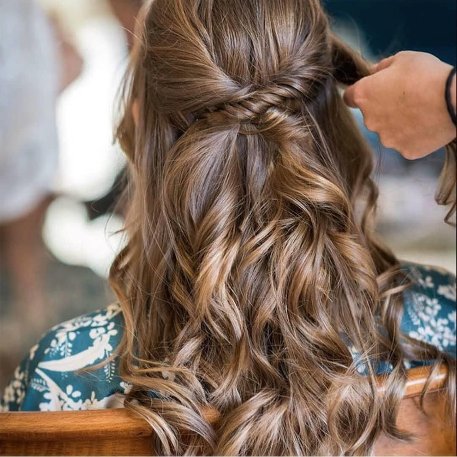 Semirecogido con tirabuzones, de @weddingideas.es