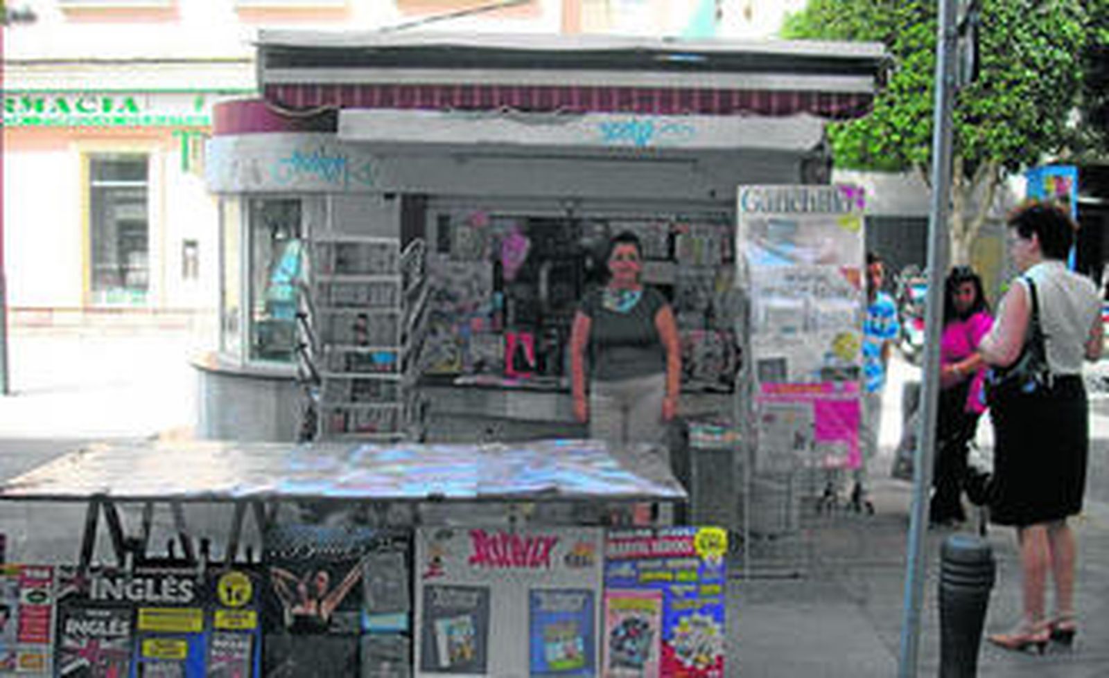 Uno de los numeros quioscos que se ven durante estos días plagados de colecciones.