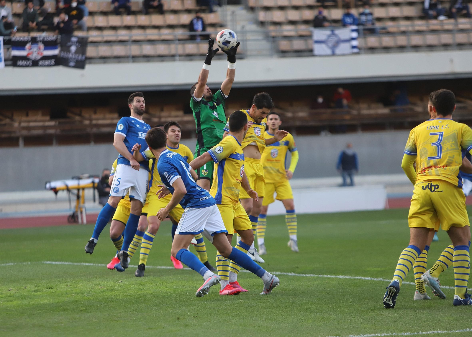 Imágenes del partido entre el Xerez DFC-Conil