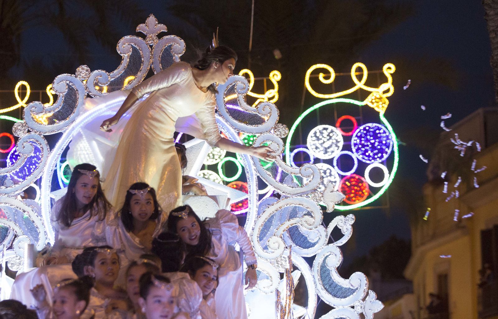 La Cabalgata de Reyes recorre Sevilla