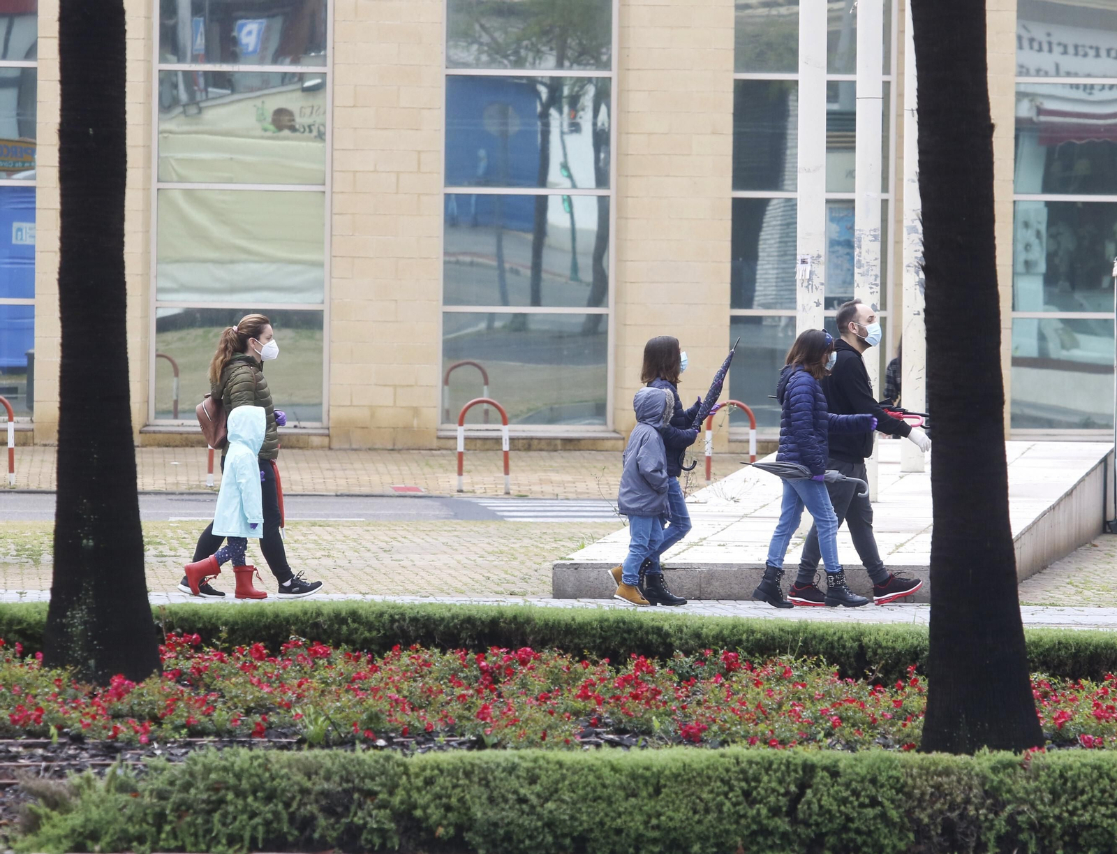 Las imágenes de la vuelta a la calle de los niños cordobeses tras más de 40 días de confinamiento