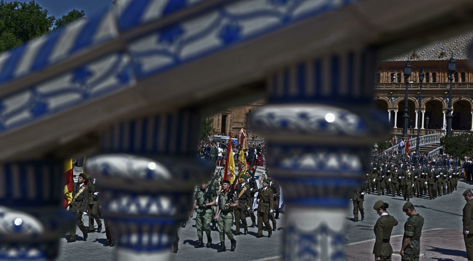 Las imágenes de la jura de bandera la Plaza de España