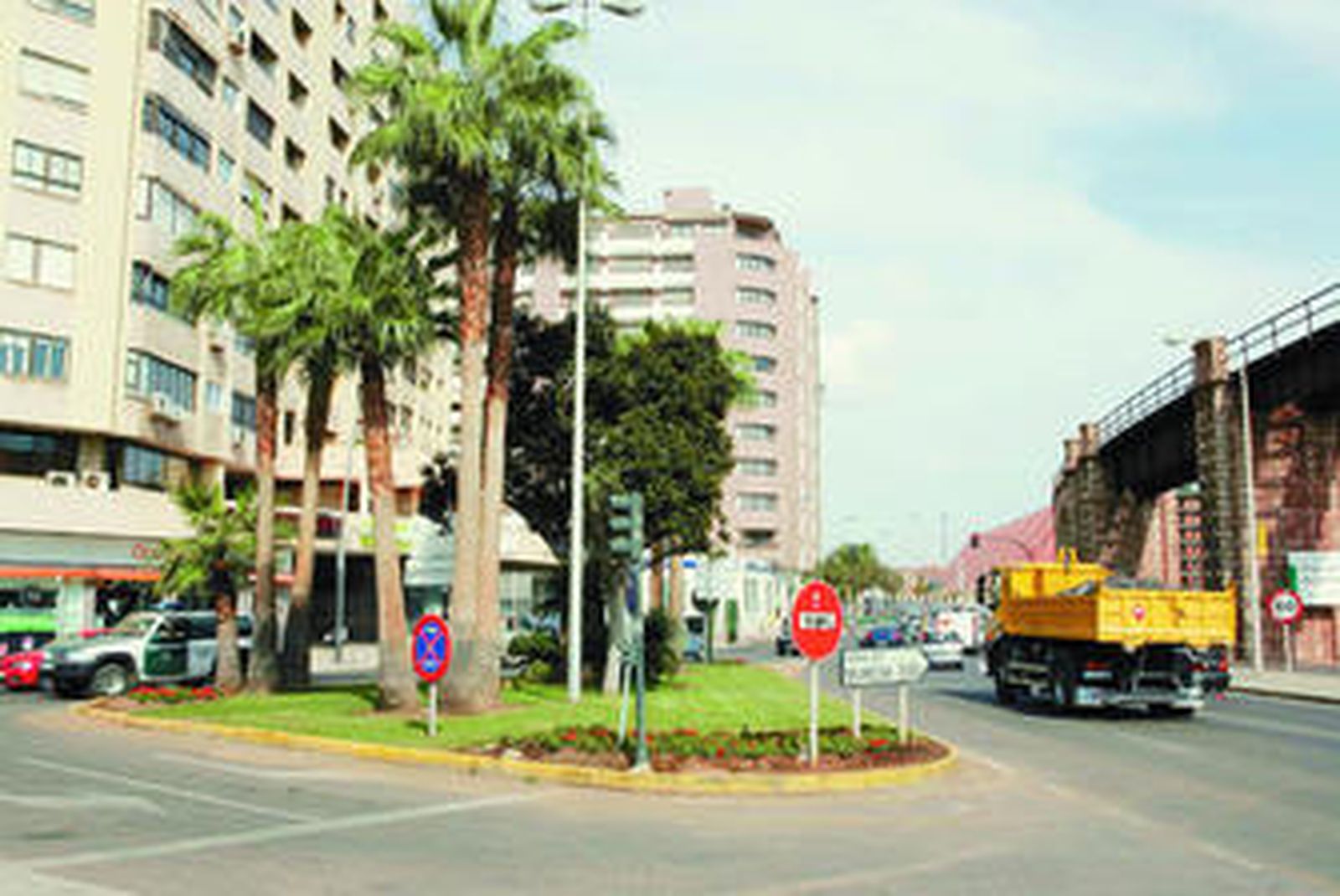 La construcción de la glorieta pretende eliminar uno de los puntos negros de la capital.