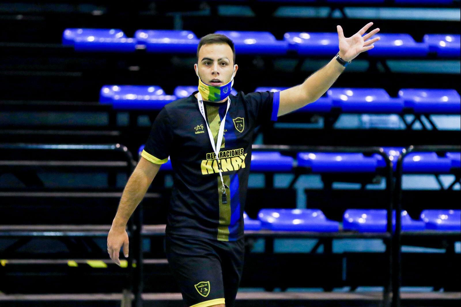Pepe Narváez, entrenador del Cádiz CF Virgili.