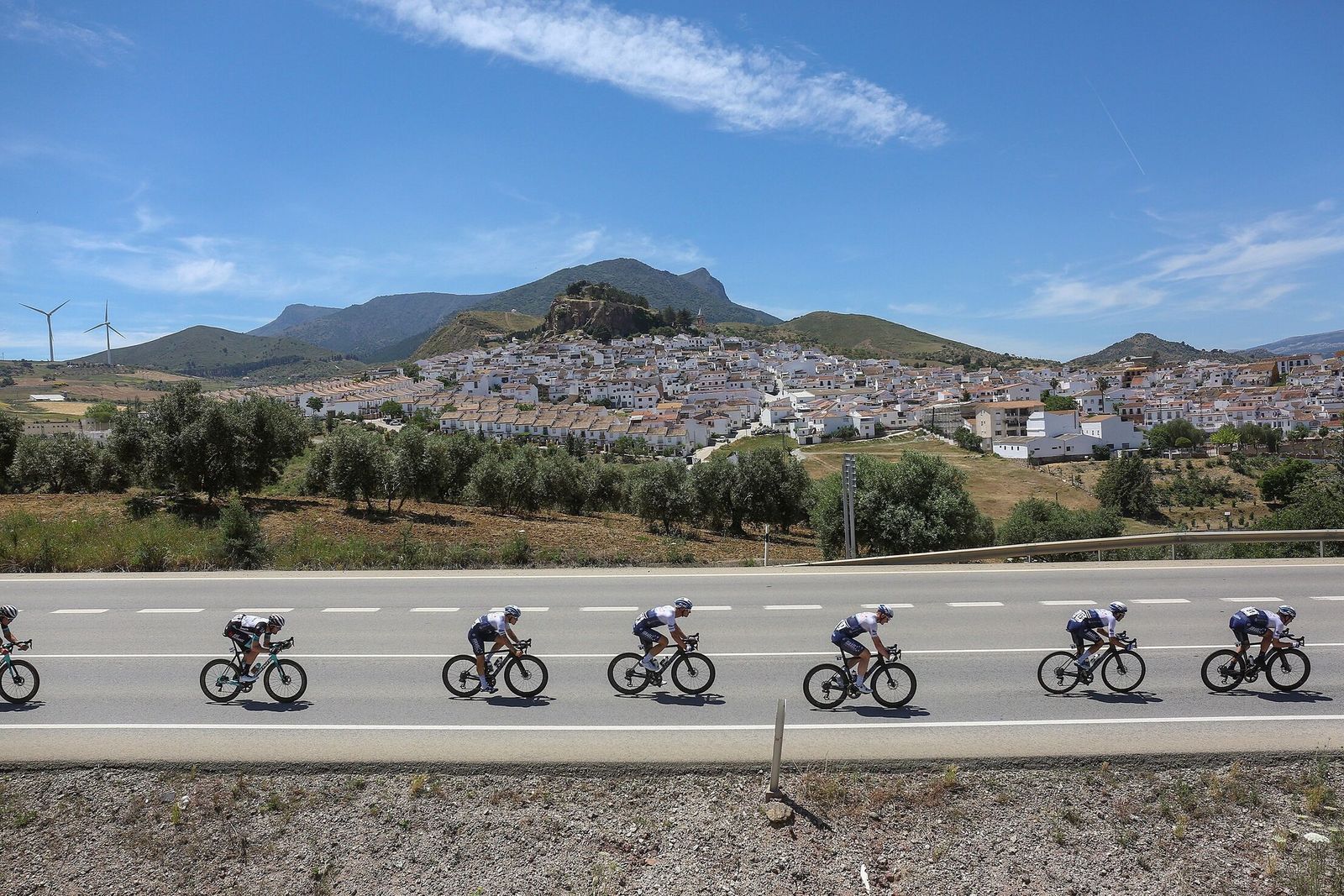 Las fotos de la etapa Mijas-Zahara de la Sierra de la Vuelta a Andalucía