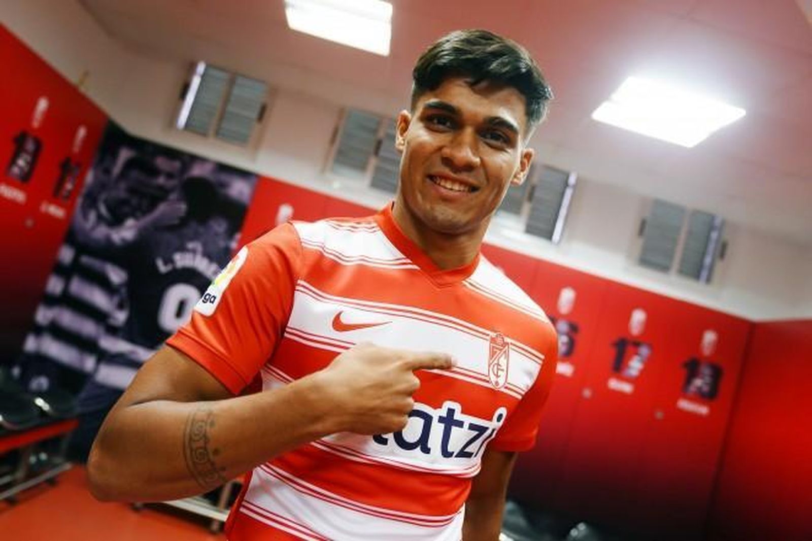 Matías Arezo, el día que fue presentado con el Granada CF