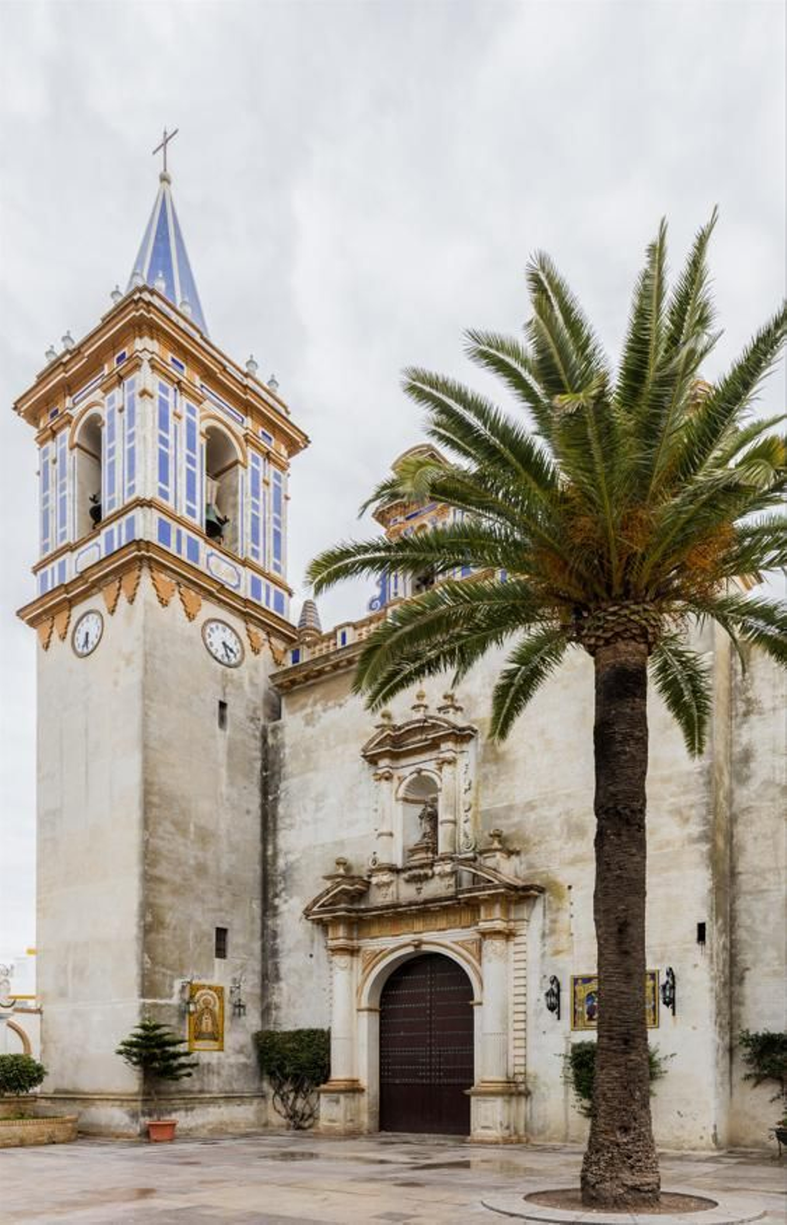 Parroquia Nuestra Señora de la O, en Chipiona. Parroquia Nuestra Señora de la O, en Chipiona.