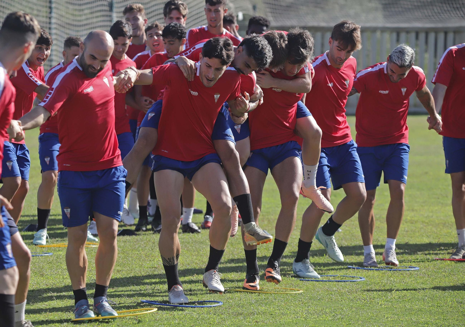 Las fotos de entrenamiento del Algeciras CF para preparar el partido ante el Europa