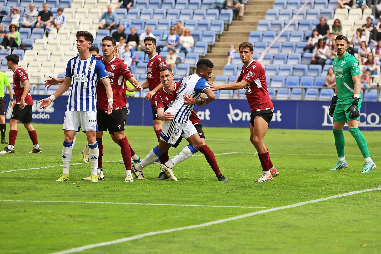 Imágenes del encuentro entre el Recreativo de Huelva y la AD Mérida