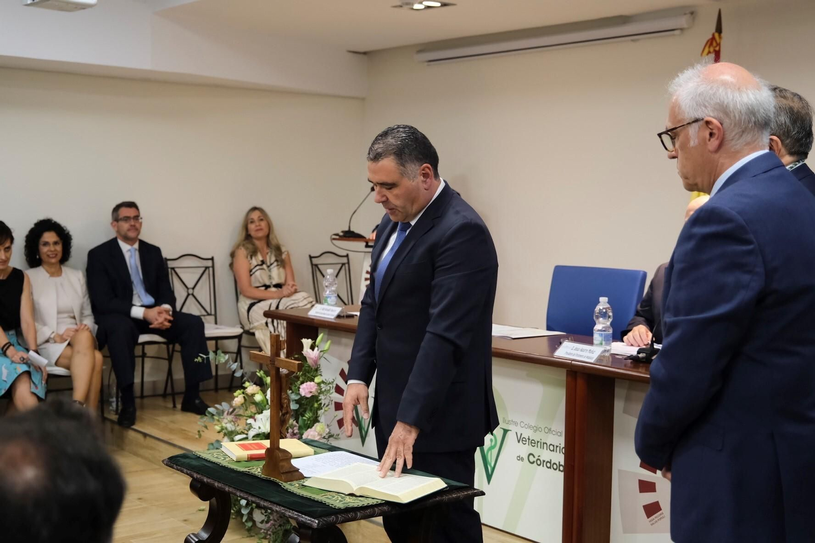 La toma de posesión de la nueva junta directiva del Colegio de Veterinarios de Córdoba, en imágenes