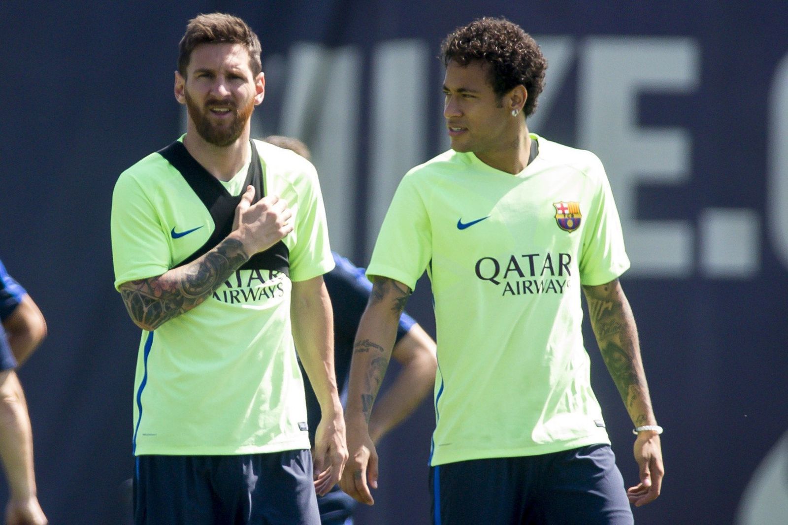 Messi y Neymar en un entrenamiento con el Barça