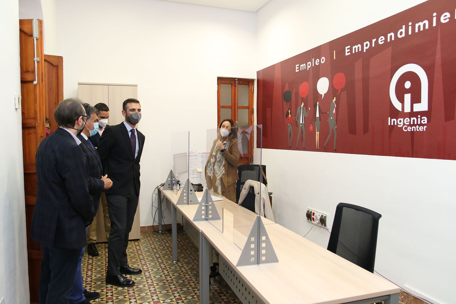 Fotogalería de la inauguración del Centro Municipal de Emprendimiento Empresarial 'Ingenia Center'