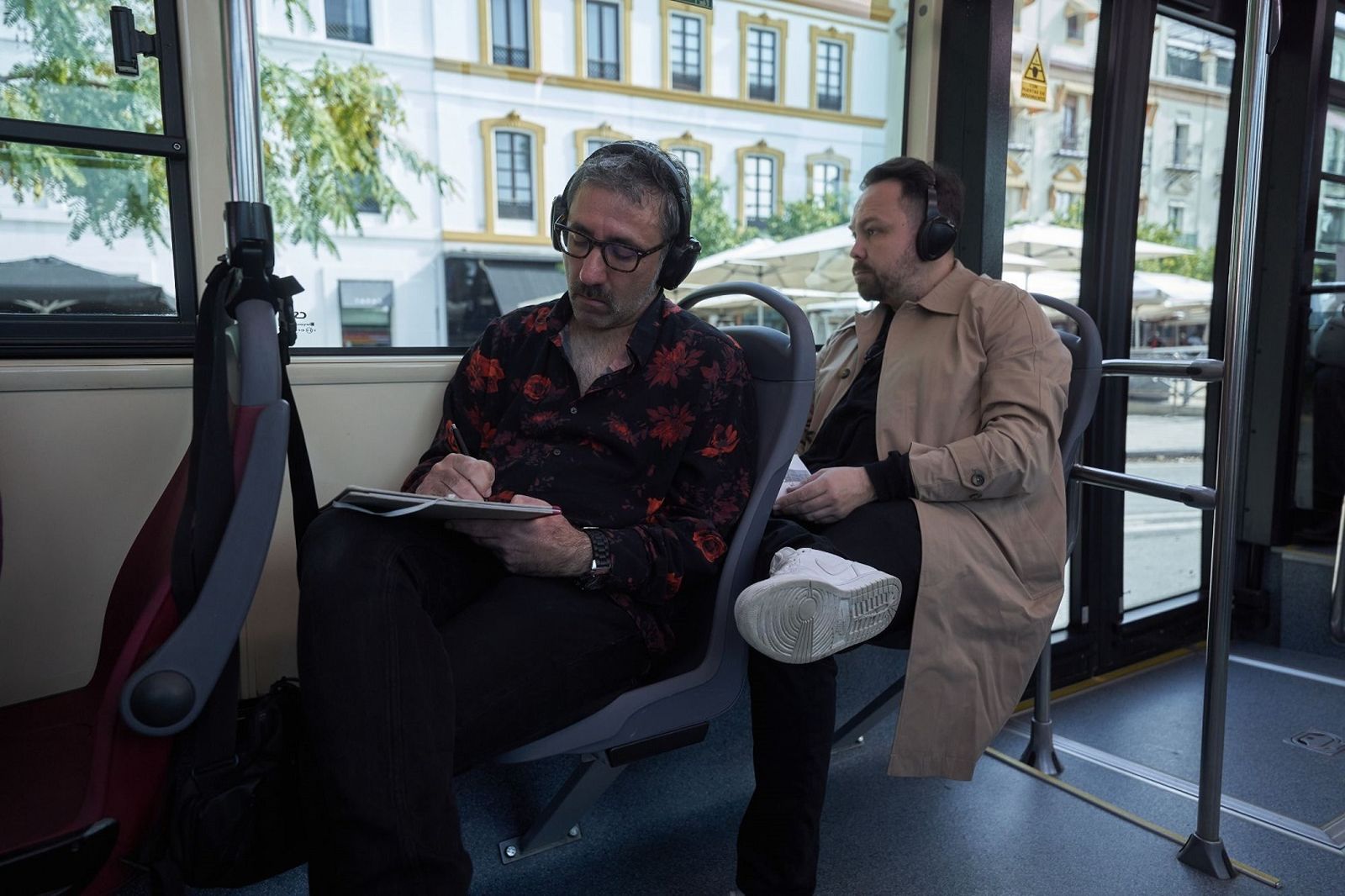 El Teatro Lope de Vega estrenará la obra 'Dramawalker' en los autobuses de Tussam.