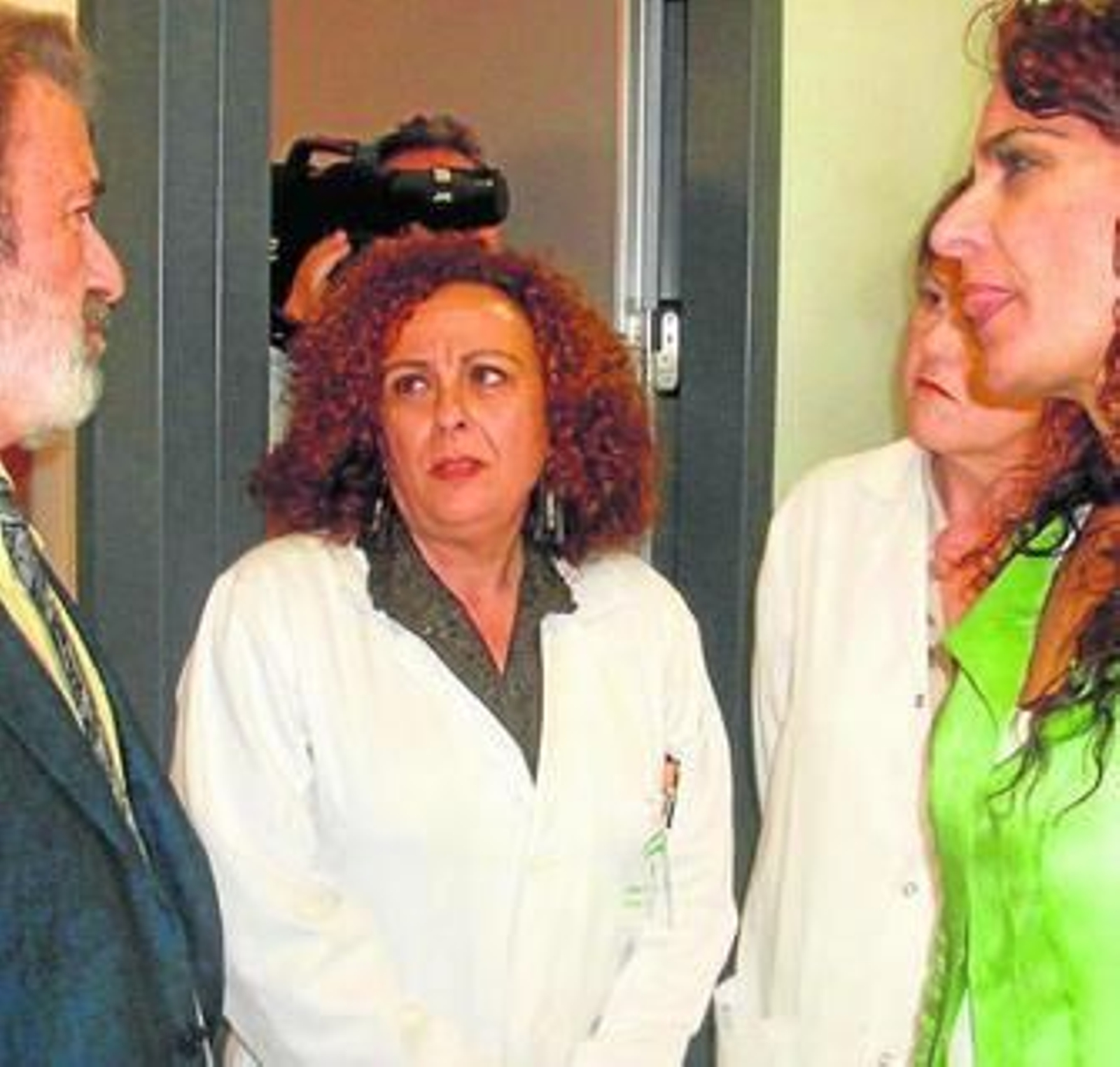 Carmen Cortes, en un acto con la consejera de Salud.