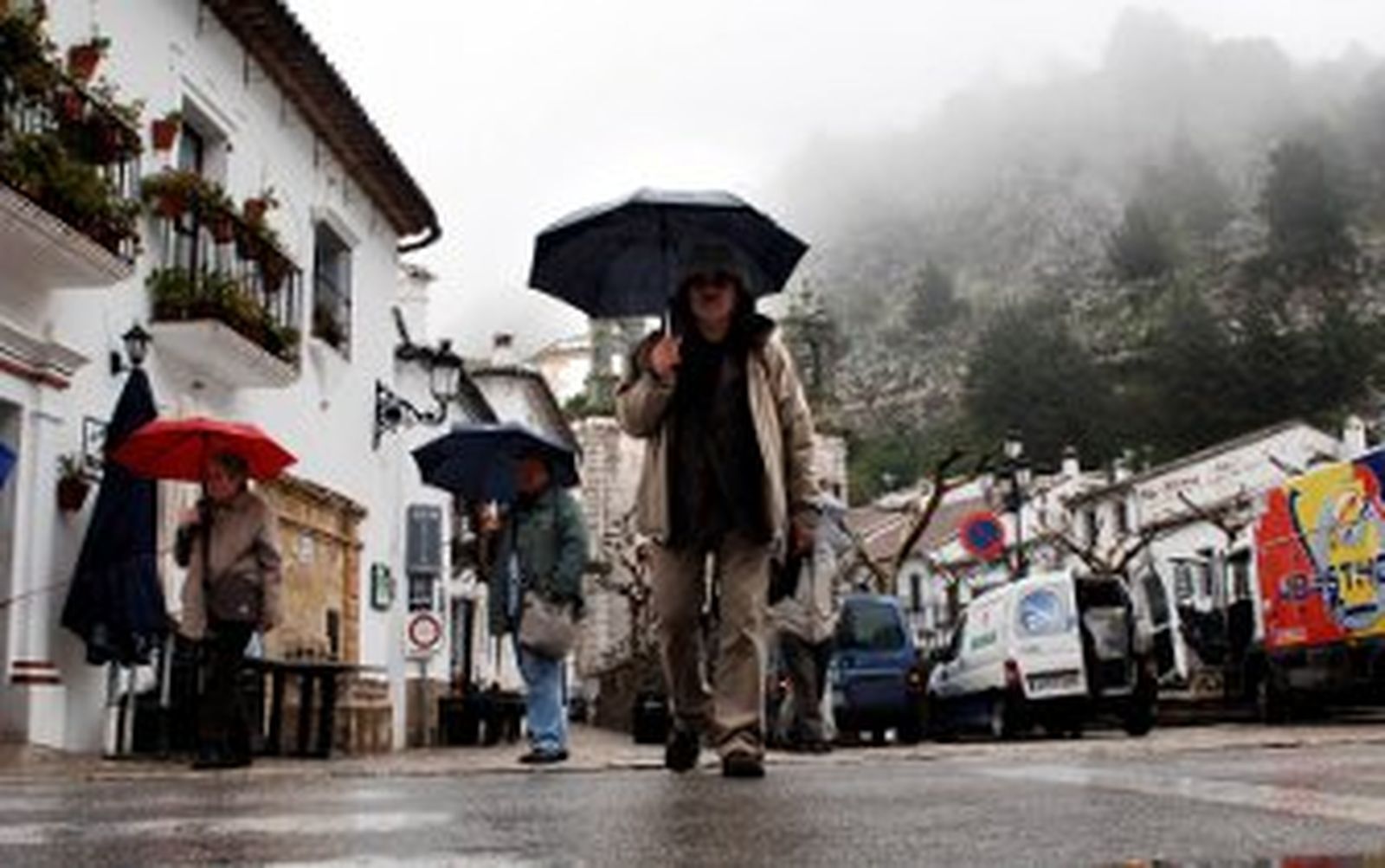 El agua caída en tres semanas supera la de todo el invierno