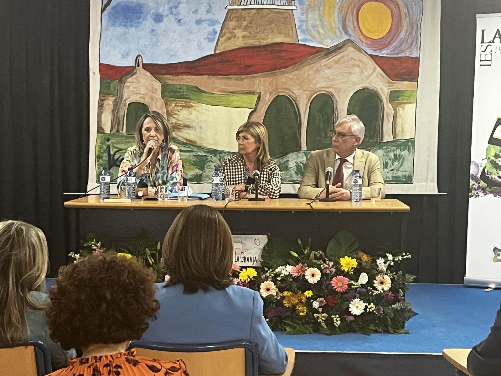 Un momento del acto celebrado ayer en el IES La Granja.