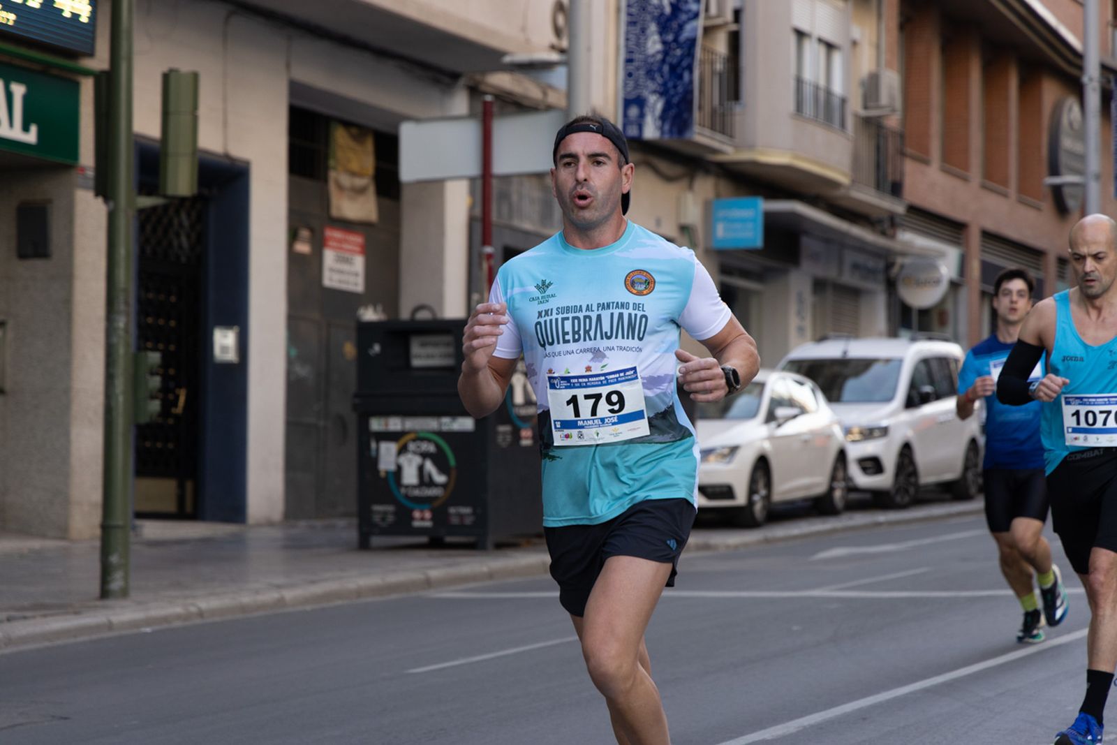 En imágenes: multitudinaria e histórica XXIX Media Maratón 'Ciudad de Jaén' y 10k en memoria de Paco Manzaneda (2)