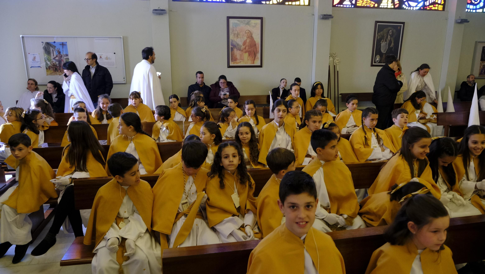 El Resucitado de Almería se suspende por la lluvia, en imágenes