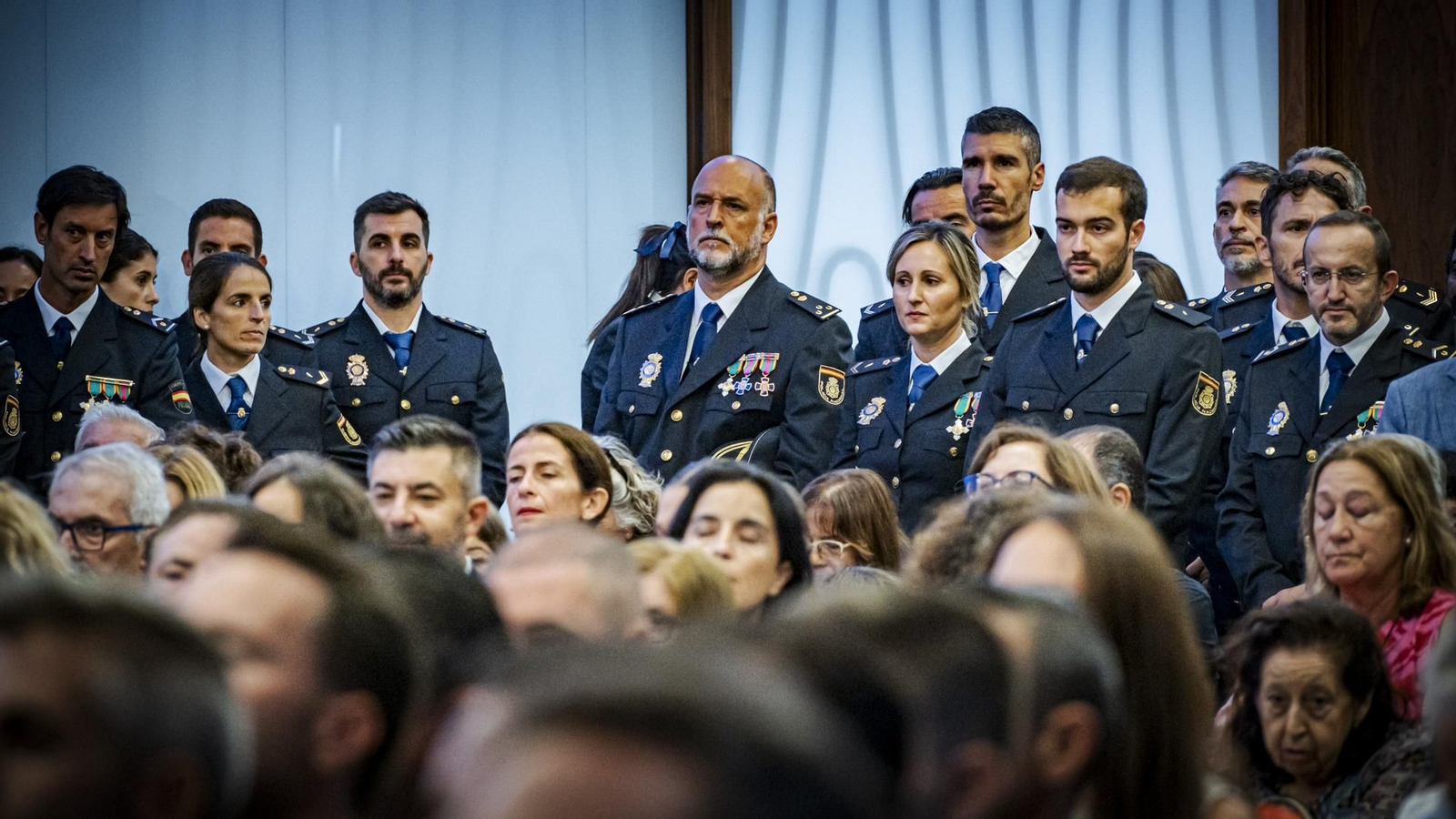 Las imágenes de la celebración del acto del Día de la Policía Nacional en Cádiz.