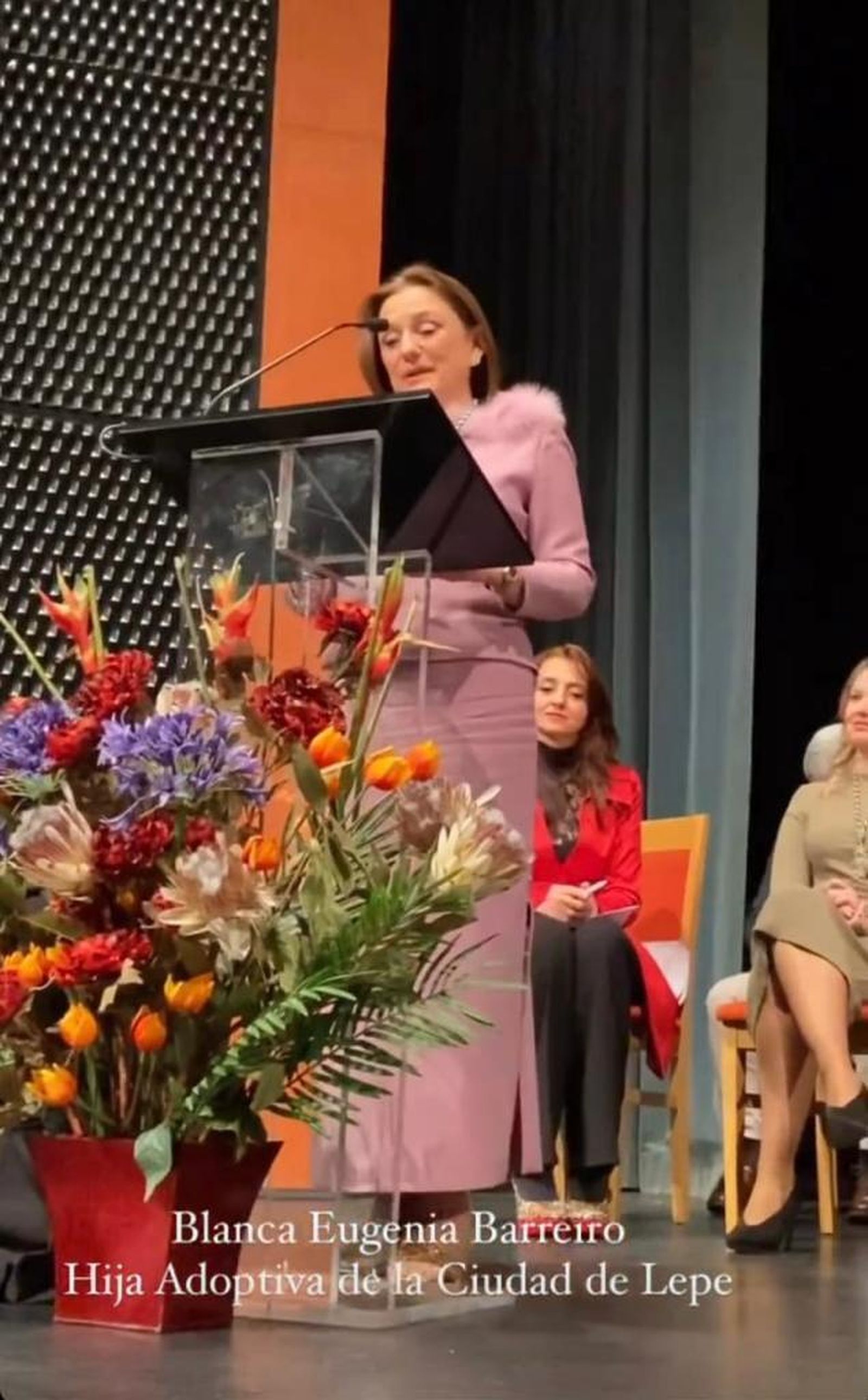 Blanca Barreiro lee el discurso de agradecimiento