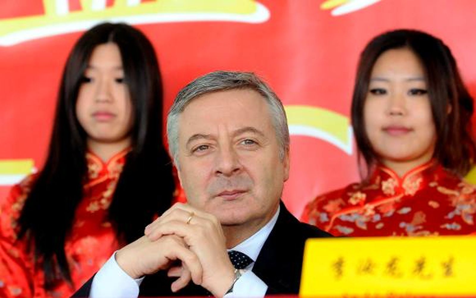 Blanco inaugura en Madrid el mayor centro comercial chino de Europa