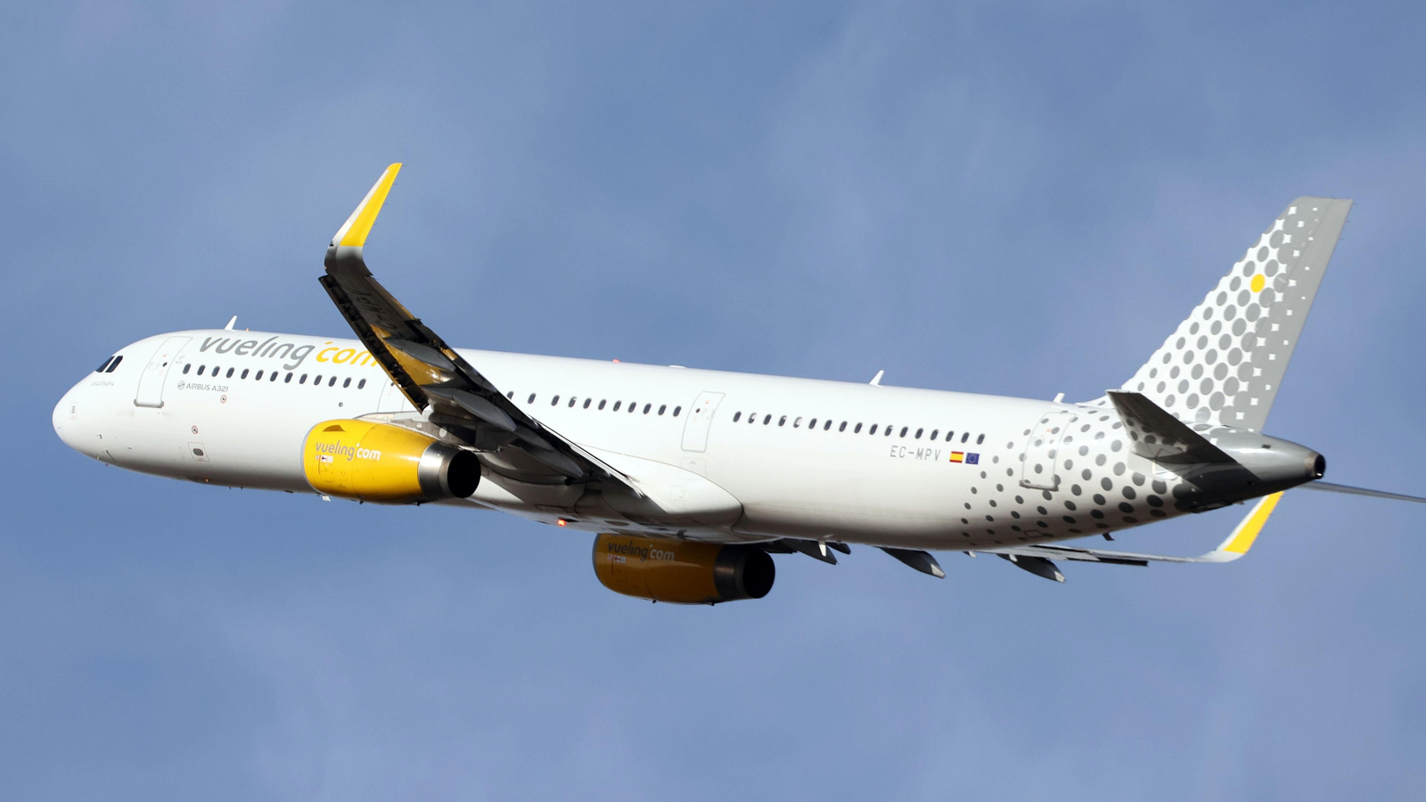 Un avión de Vueling despegando del Aeropuerto de Jerez. Un avión de Vueling despegando del Aeropuerto de Jerez.