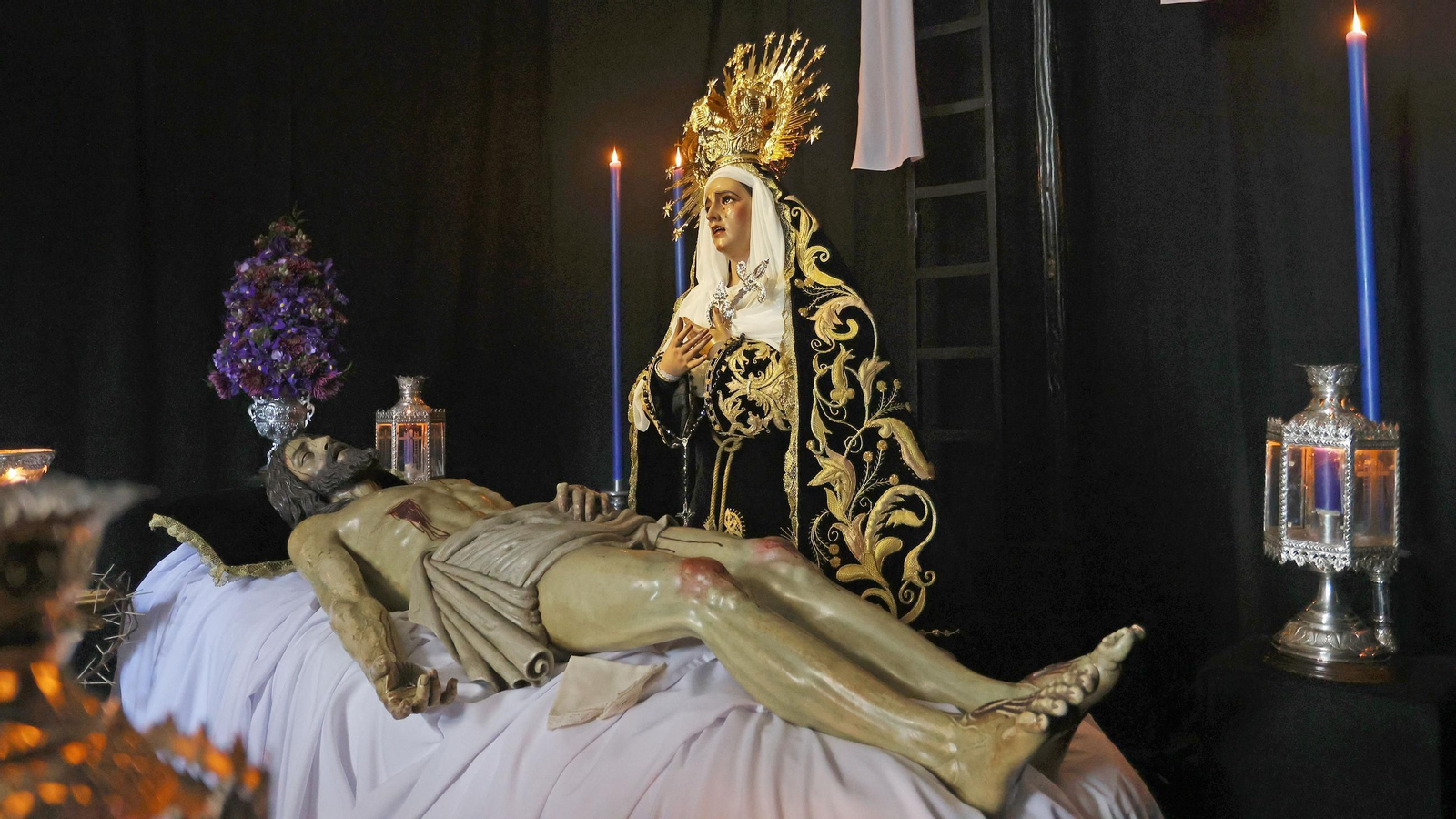 Imágenes de los besamanos y besapies del tercer domingo de cuaresma en Jerez